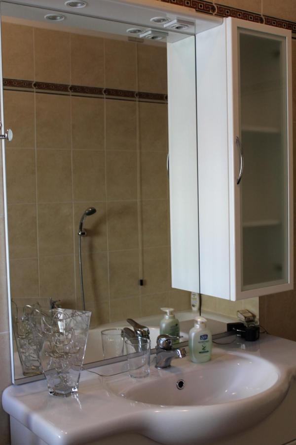 B. & B. Nabucco Bed & Breakfast Parma Bagian luar foto