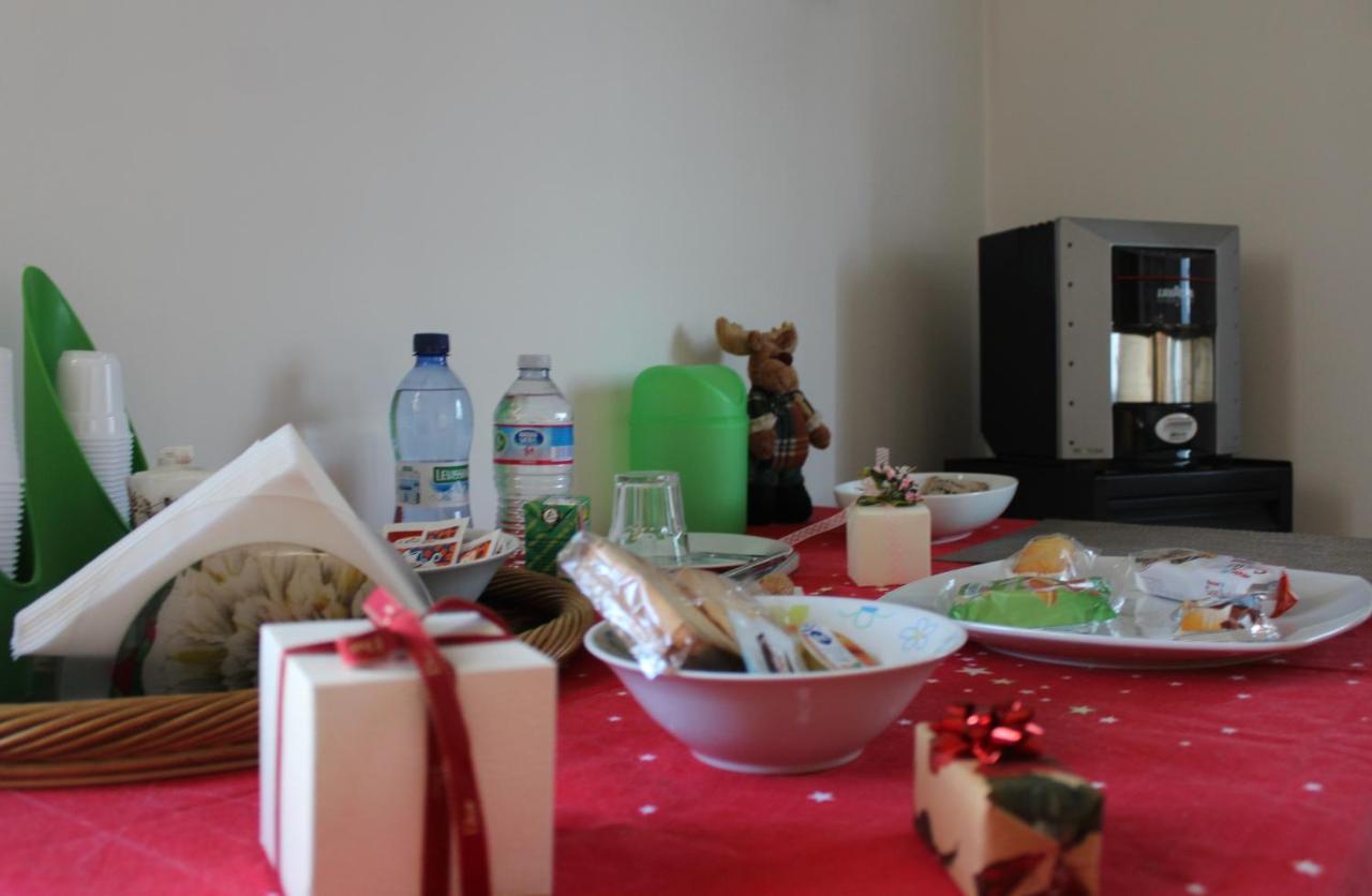 B. & B. Nabucco Bed & Breakfast Parma Bagian luar foto