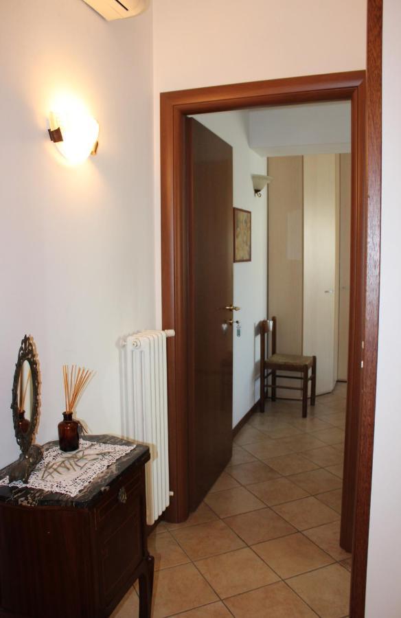 B. & B. Nabucco Bed & Breakfast Parma Bagian luar foto